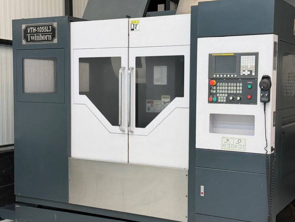 TWINBORN CNC milling machine model VTH-1055